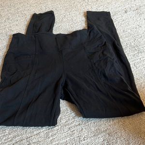 Athleta M black legging.